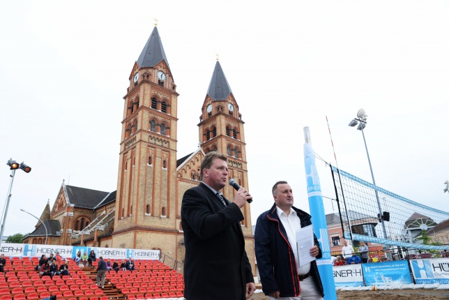 Megkezdődött a Hübner strandröplabda bajnokság