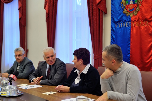 Nemzetközi leányröplabda bajnokság beharangozója