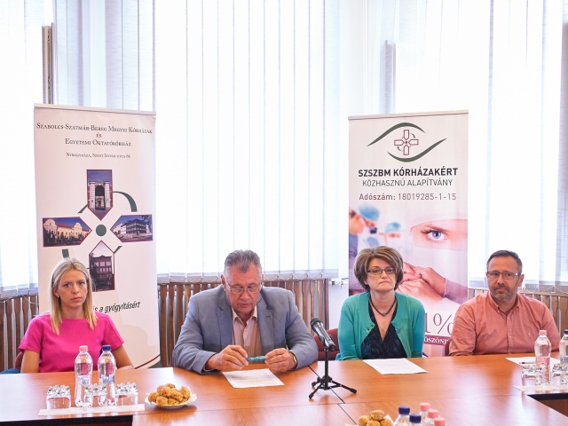 Sajtótájékoztató a kórházban - fotó Szarka Lajos