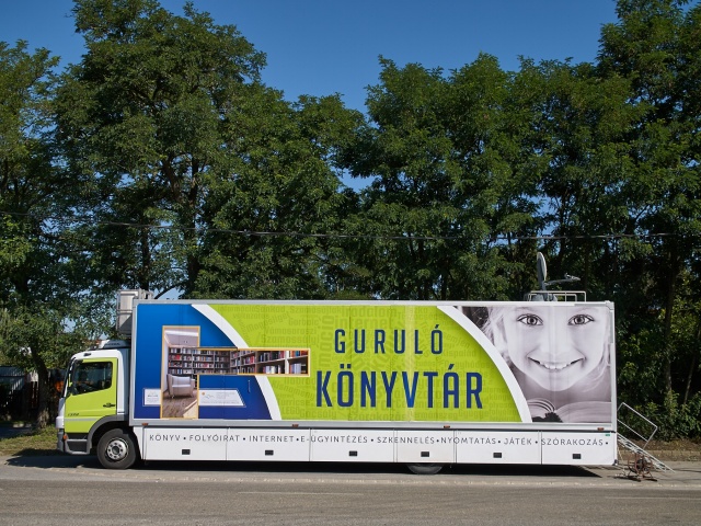 Guruló Könyvtár Rozsrétszőlőn - fotó Szarka Lajos