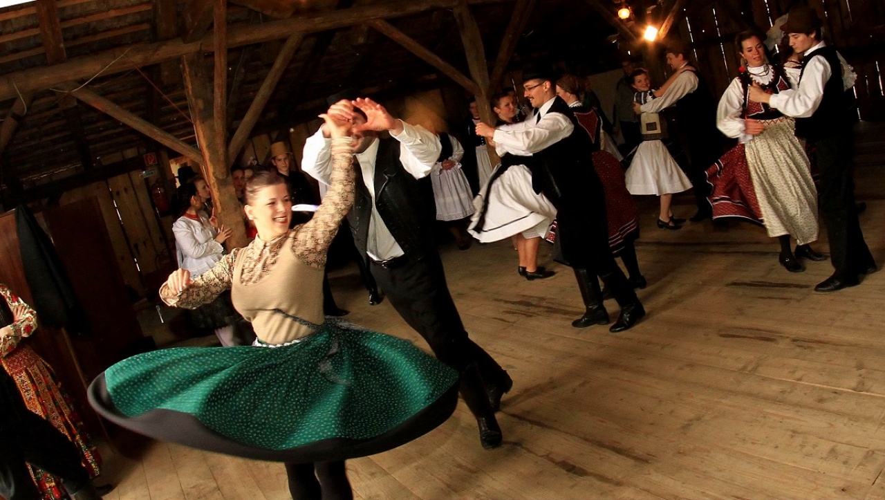 Táncház a Kertvárosi Művelődési Házban