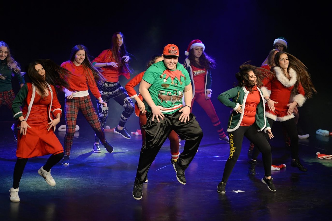 LIKE 4 - Lépj a reflektorfénybe!