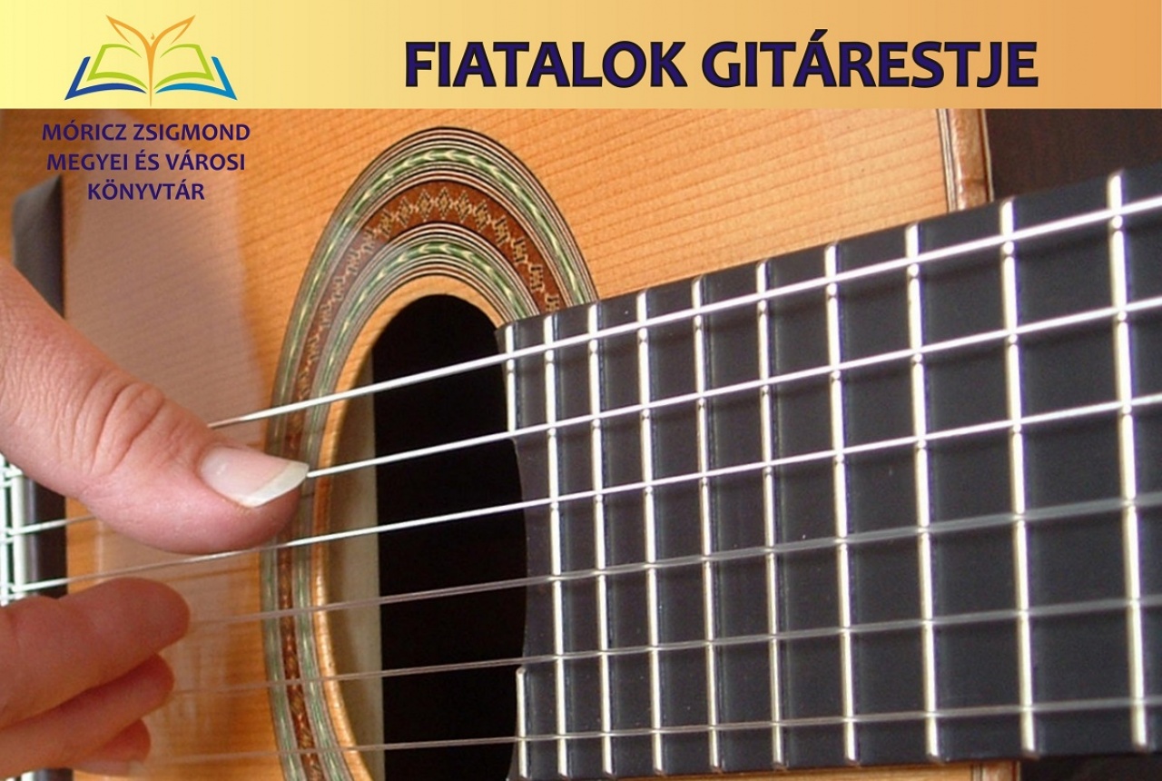 Fiatalok gitárestje a Móricz Zsigmond könyvtárban