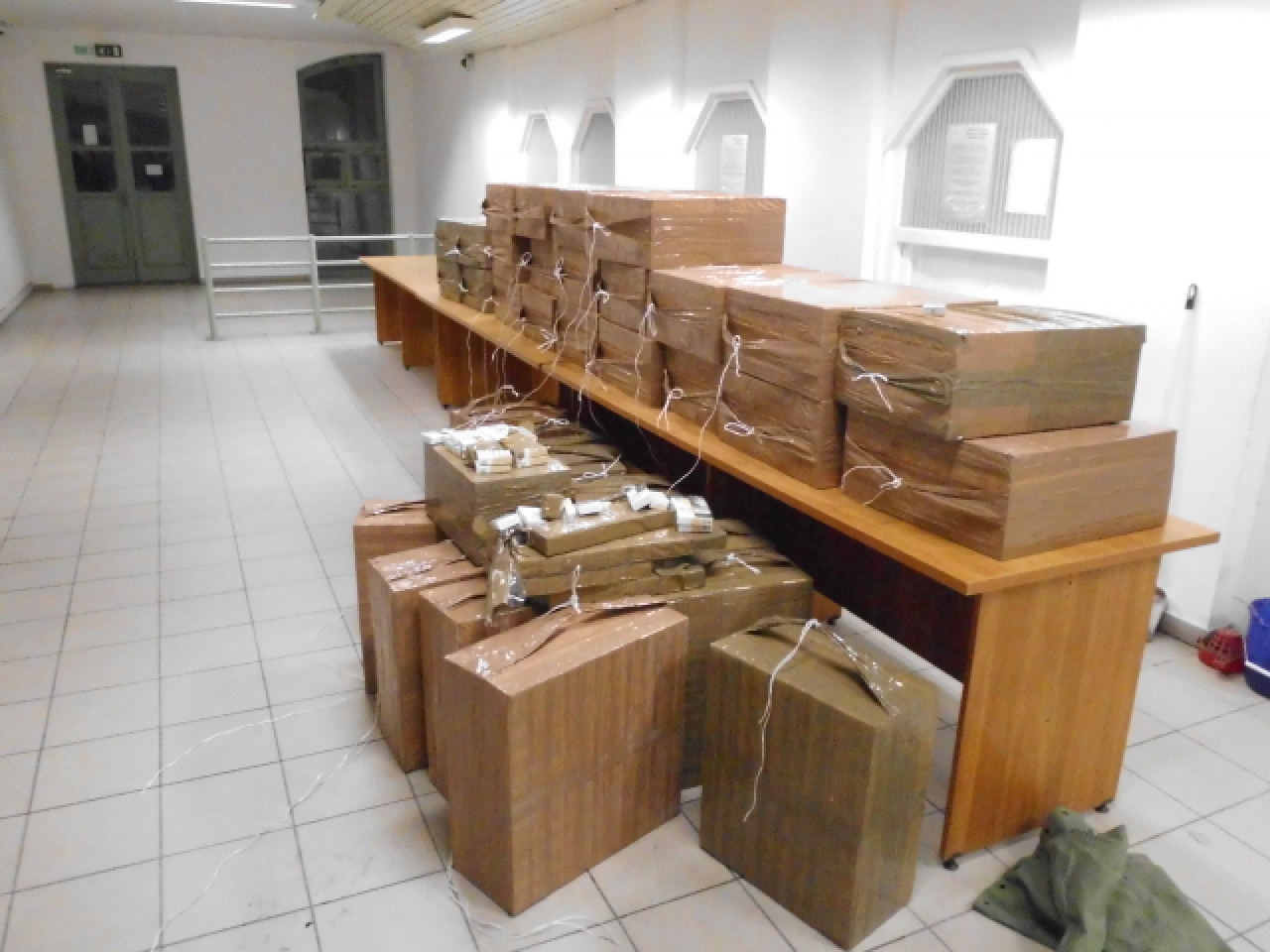 22 millió forint értékű cigarettával köszöntötte az újévet