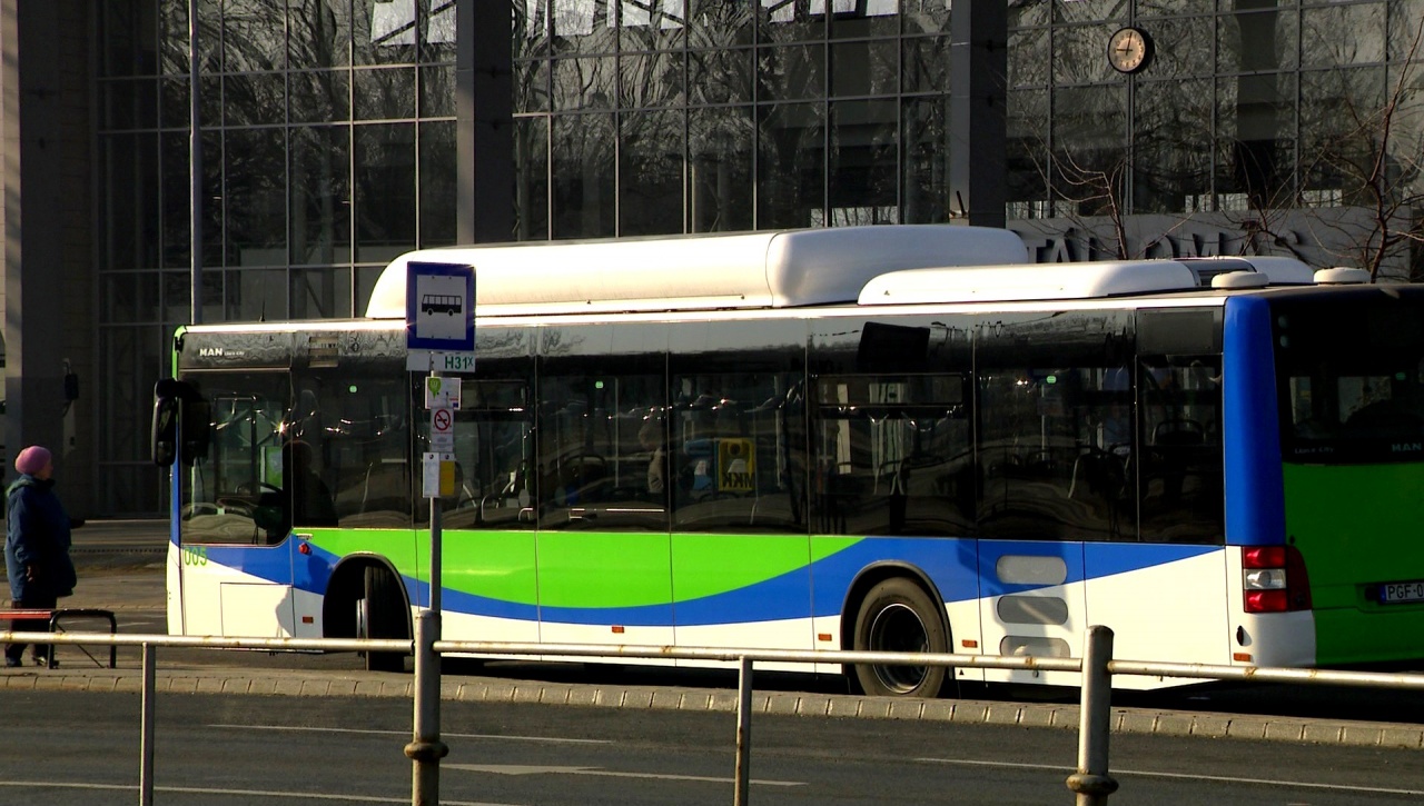 Egy éve közlekednek városunkban a CNG-hajtású autóbuszok!