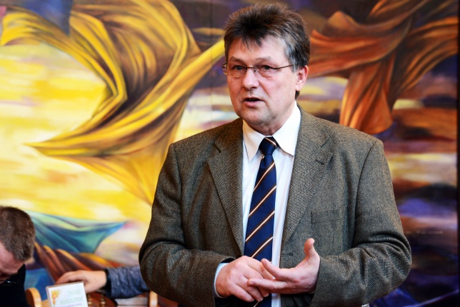 Tavaszi Hangulatban- Szímfónikus Zenekar Sajtótájékoztat