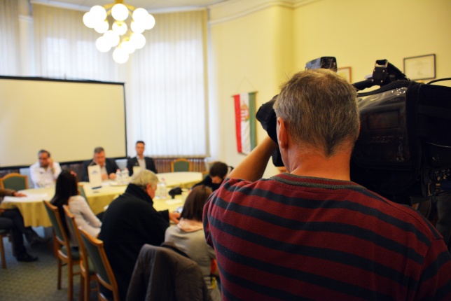 Kórház Sajtótájékoztató