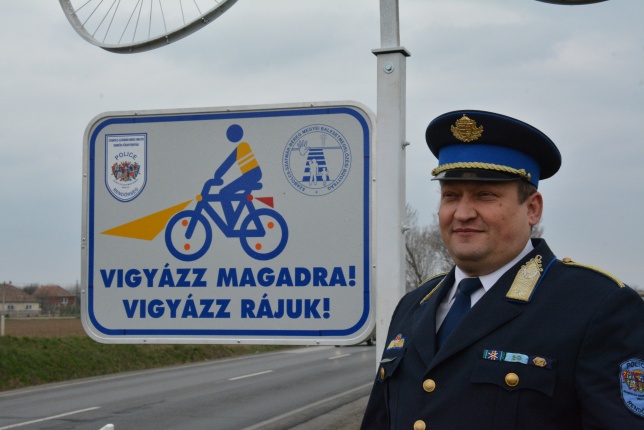 Vigyázz magadra! Vigyázz rájuk! Baleset megelőzés a Tokaji úton