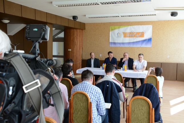 Kosárlabda Sajtótájékoztató a Bujtosi Szabadidő csarnokban