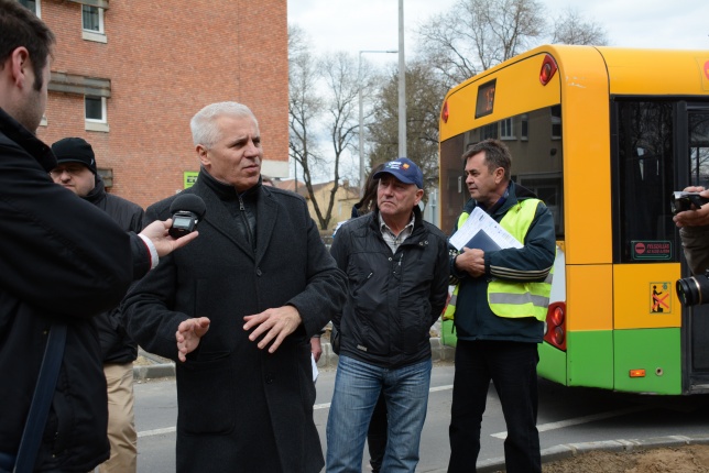 Jó ütemben halad a körforgalom építése az Arany J. utcán