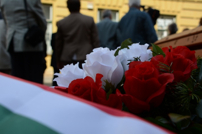 Felvidéki Magyar Családok emlékmű koszorúzás Nyíregyházán