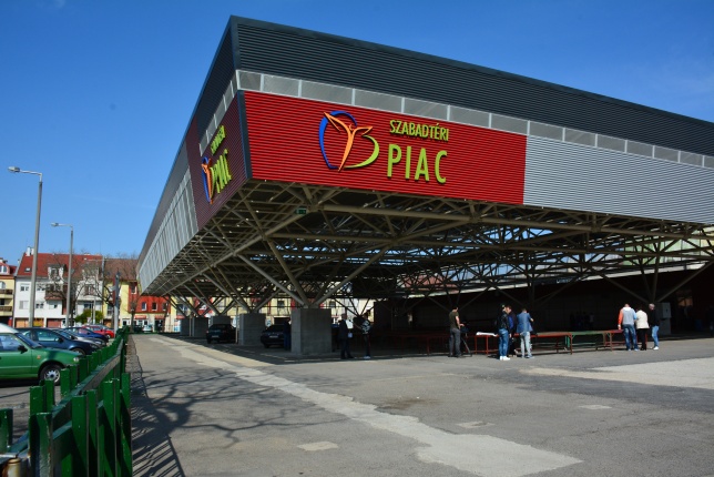 Szabadtéri Piac Sajtótájékoztatót
