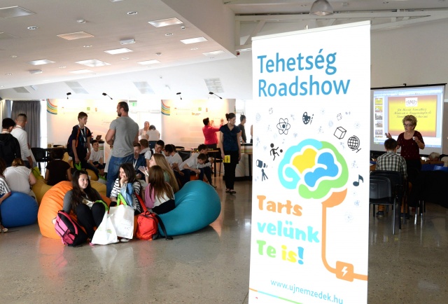 Tehetség Roadshow