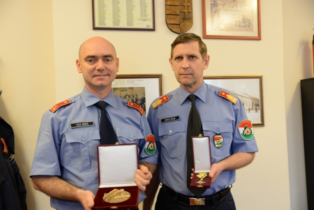 Kitüntetett tűzoltók