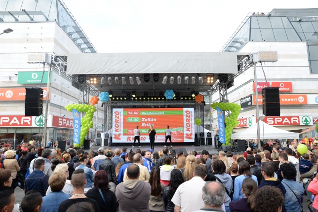 A Korzó 7 éves születésnapja