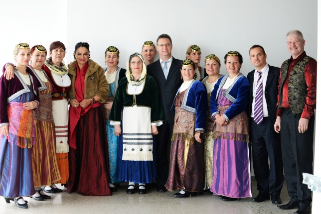 Tácházzal folytatódott a görög nap