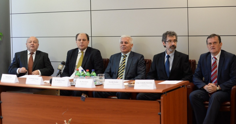 Egyetem lesz a főiskola