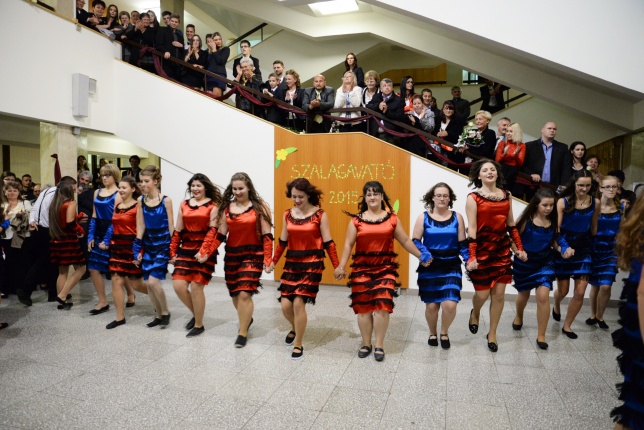 Szalagavató Szent Imre Katolikus Gimnázium 12/b