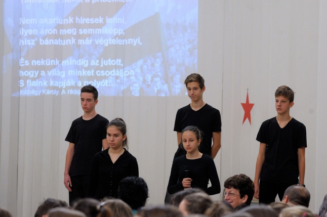 Ünnepi megemlékezés a Szent Imre Gimnáziumban