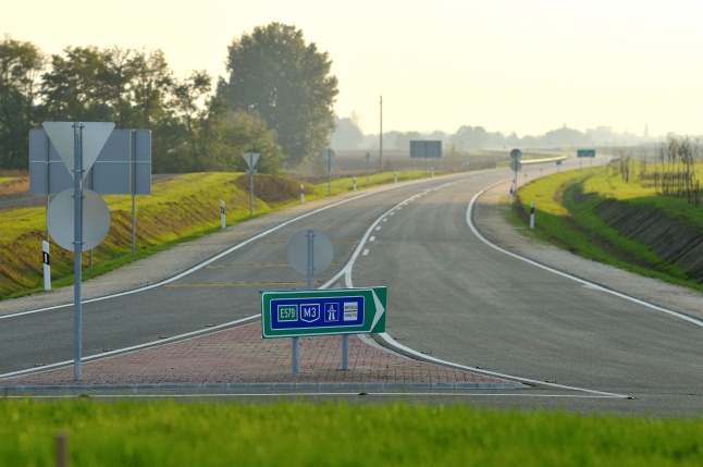 Nyugati elkerülő újabb útszakasszal bővült
