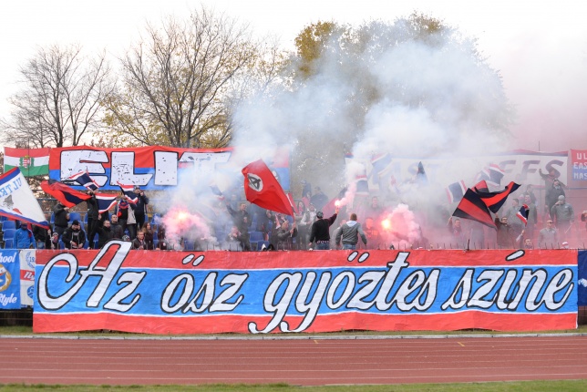 Spartacus-Kazincbarcika futball mérkőzés Nyíregyházán