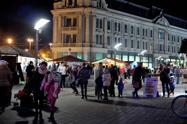 Esti séta a Karácsonyi Forgatagban