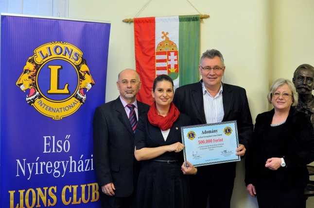 Lions adomány a Jósa András Kórháznak