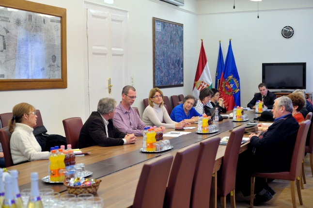 Ülésezett az Idősügyi Tanács