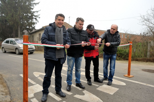 Új útszakasz átadás a Kincs utcán