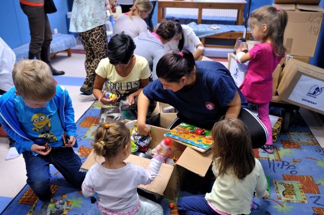 Adomány a kórháznak a Bem iskolától