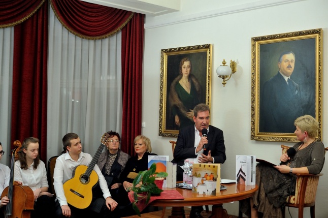 Évadnyitó műsor a Bencs Villában