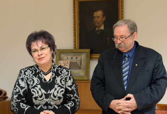 Januári Értékes Esték