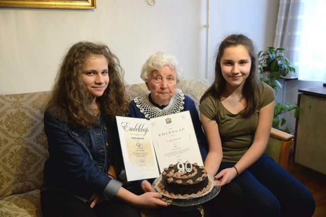 Csekk Jánosné köszöntése