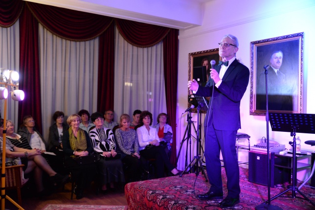 Egy este Granville-lel és Gerome-mal a Bencs Villában