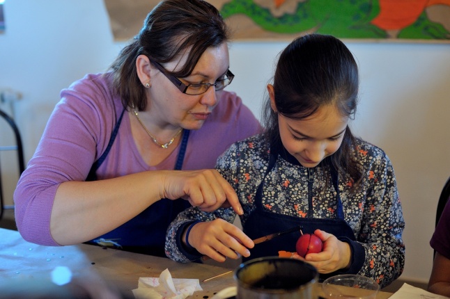 Hagyományos tojásfestés a Múzeumfaluban