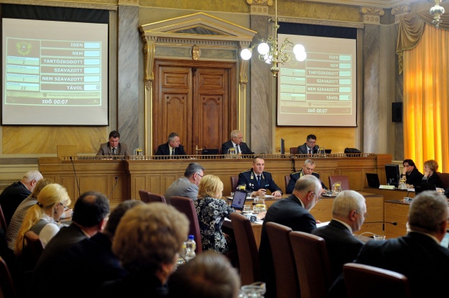 Városi Közgyűlés 20160331