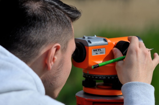 Tanulmányi verseny az ÉVISZ-ben