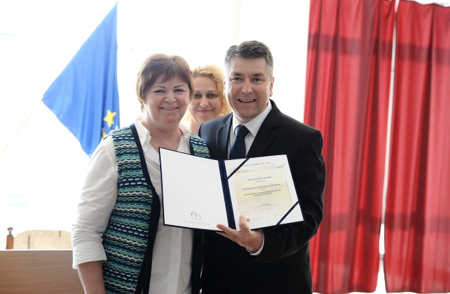 Bölcsődék napja-a bölcsődei dolgozók kitüntetése