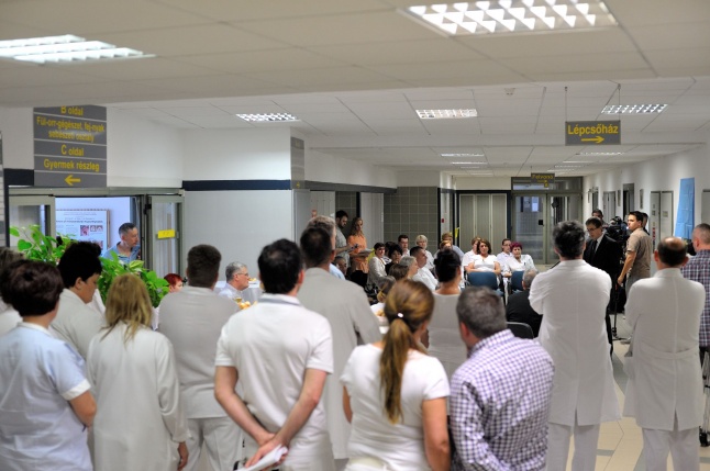 Dr. Szócska János emléktábla avatás