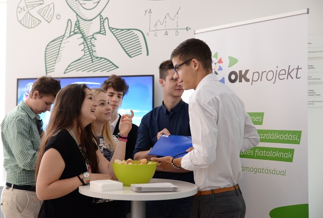 OK Központ avatás Nyíregyházán