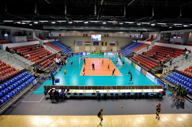 Megnyitott a Continentál Aréna