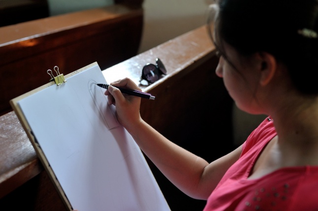 Művészi rajzolók a múzeumfaluban