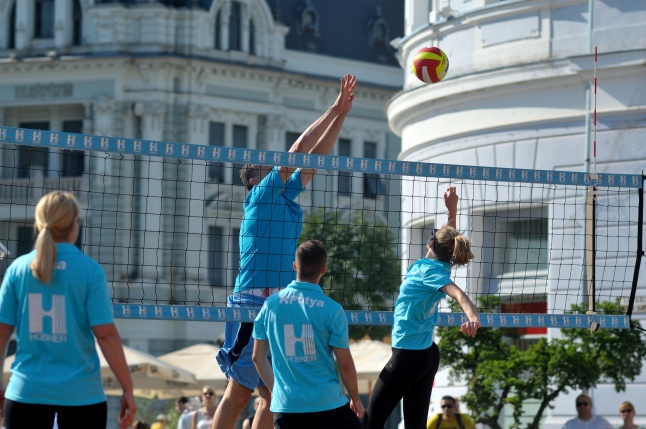 5. amatőr strandröplabda verseny a belvárosban