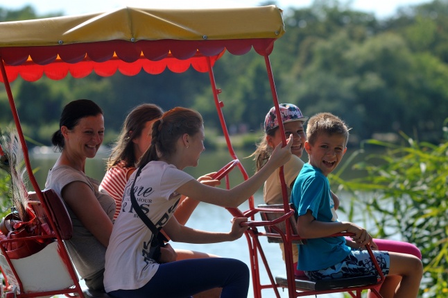 Vasárnap délután Sóstón