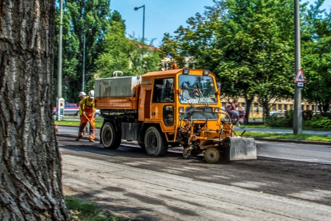Felújítási munkálatok a Vasvári Pál utcán