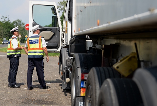 Tispol akció a 38-as úton