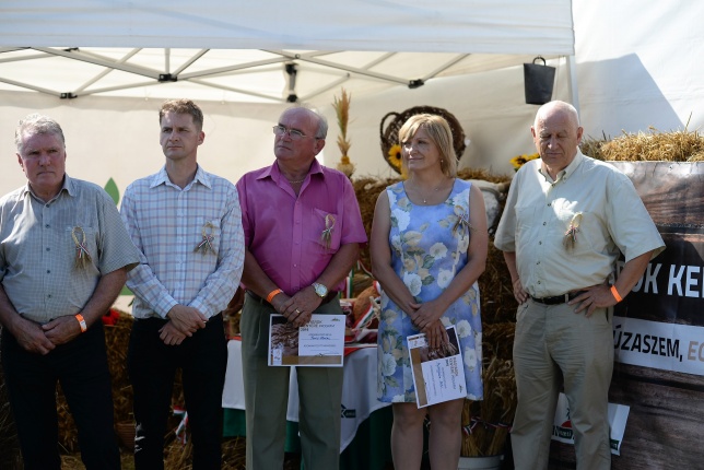 Magyarok Kenyere Program-adományátadás Apagyon