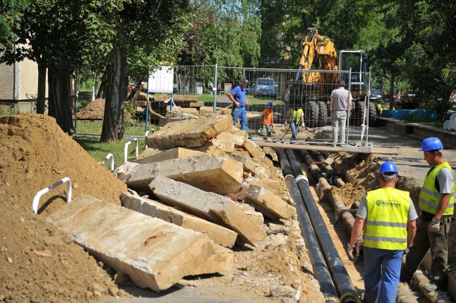 Rekonstrukció az Eperjes utcán