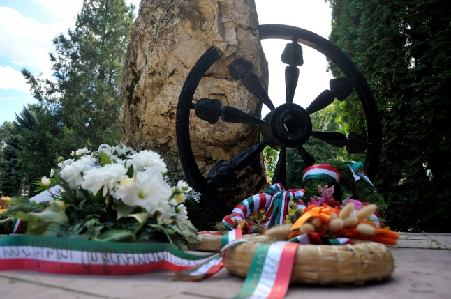 Roma Holocaustra emlékeztek