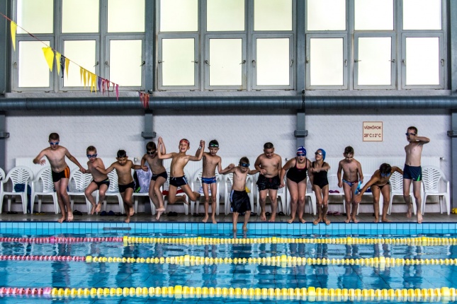 Úszótábor az Arany János Gimnáziumban